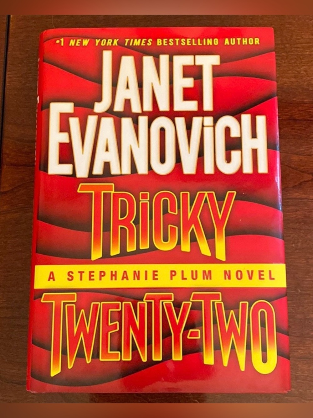 Janet Evanovich Tricky Twenty-Two A Stephanie Plum Novel Hardcover Book